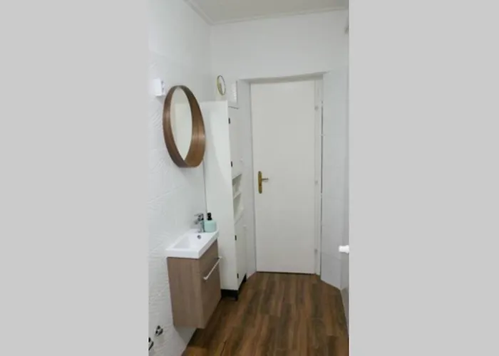 Rokavar Vendeghaz * Csanig